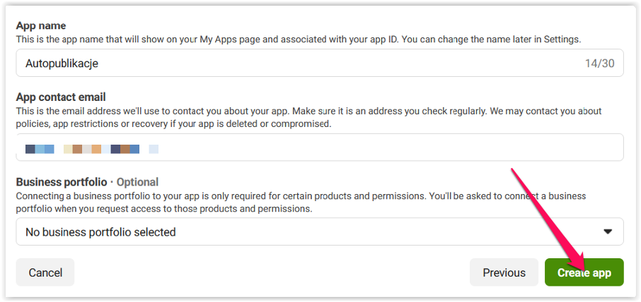 Ekran formularza tworzenia aplikacji z nazwą Autopublikacje i przyciskiem Create app wskazanym strzałką